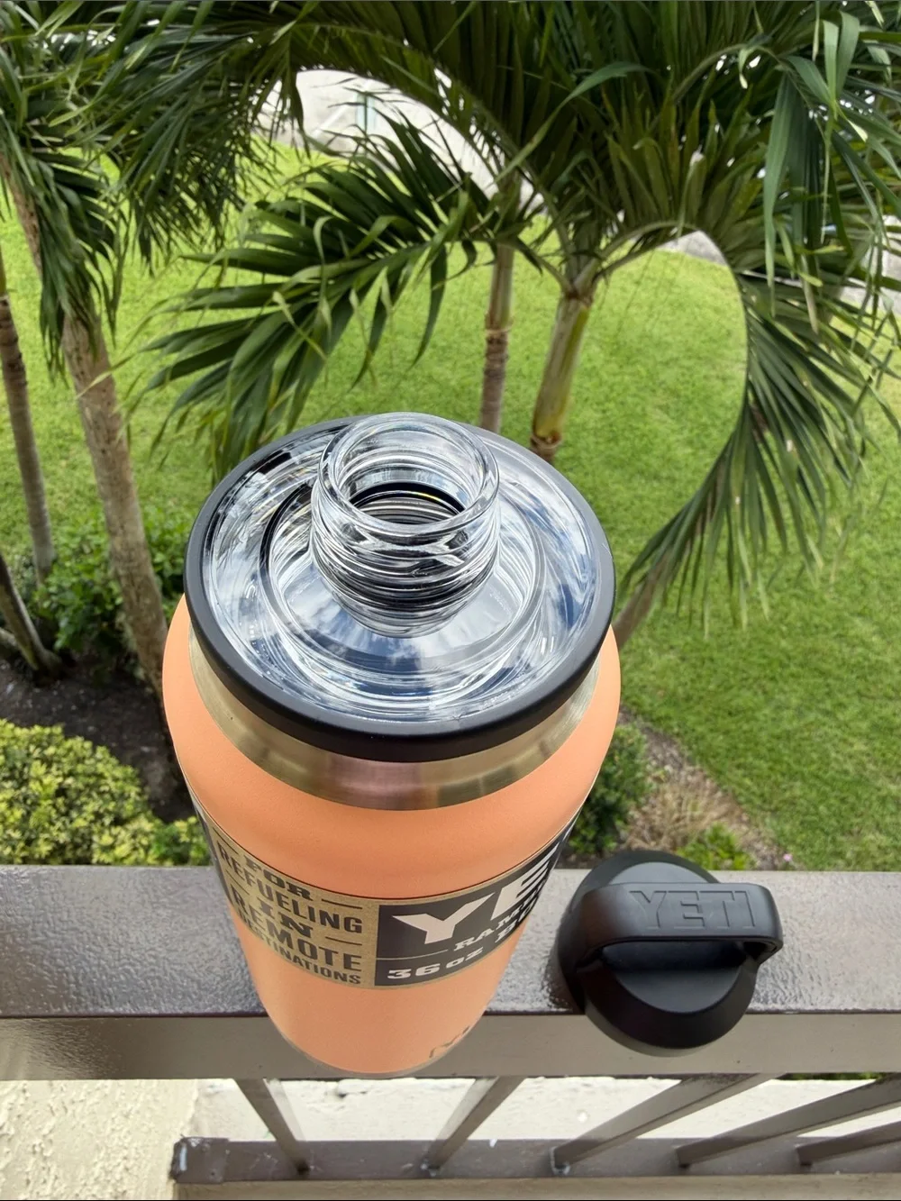 Yeti Rambler 36oz Bottle - Picture 4 of 5